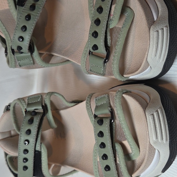 ASH SANDAL Green and Cream - Picture 8 of 10